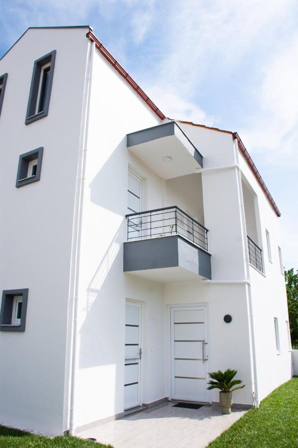 Sithon Diamond Suites 1 نيكيتي المظهر الخارجي الصورة